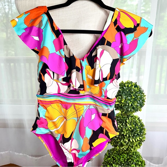 Trina Turk Gemini Ruffle One Piece Size 6 - Picture 2 of 16